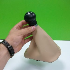 VW PASSAT B5 PLUS kožica menjača (2001-2005) CREM - NOVO