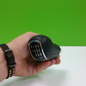 ŠKODA OCTAVIA A5 ručica menjača 6 brzna CRNI POKLOPAC - NOVO