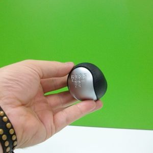 HYUNDAI I30 ručica menjača 5 brzina - NOVO